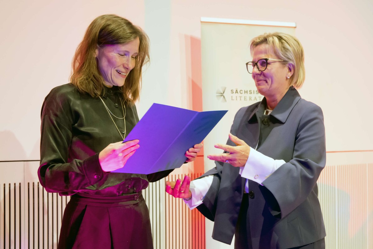 Heike Gei&szlig;ler und Staatsministerin Barbara Klepsch (Fotos: Gert Mothes) 